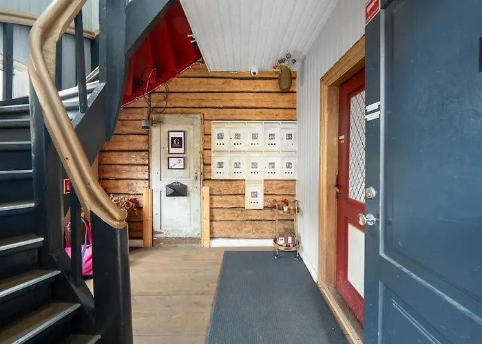 Garden Next To Telliskivi & Old Town * Таллин